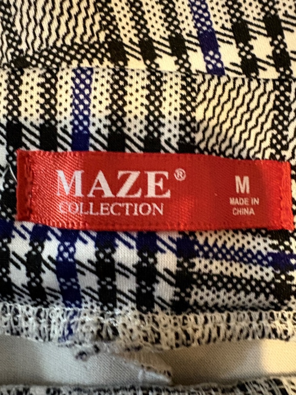 Plaid High-Waist Leggings - Black & White - Picture 5 of 5